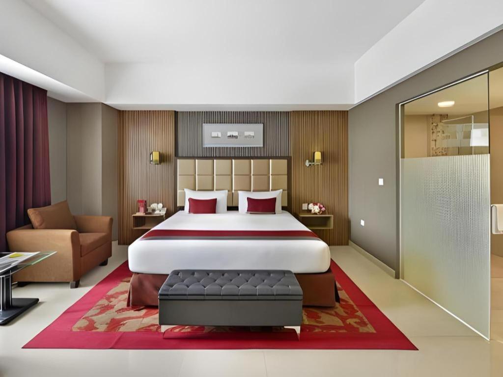Travello Hotel Bandung Exterior foto